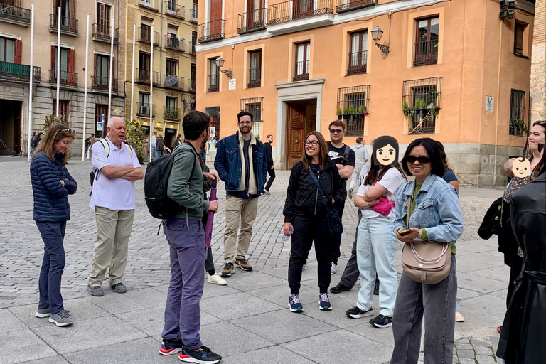 Madrid: Guided Walking Tour of Must-See Sights