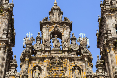Porto: Santiago de Compostela Tour & Exclusive E-Book