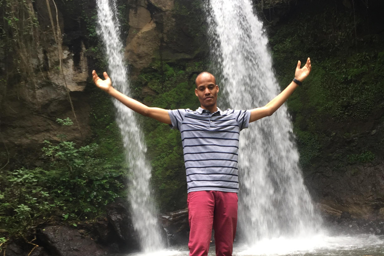 Patrimoine culturel d'Arusha, lac Duluti et cascade de BangataPatrimoine culturel d'Arusha, lac Duluti et cascade de Themi