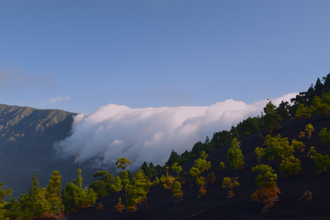 Una vista exterior e interior de los volcanes