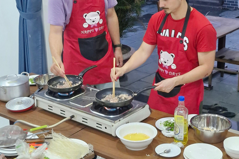 Hoi An: Authentic Vietnamese Cooking Class & Market Tour Hoi An: Authentic Vietnamese Cooking Class & Market Tour