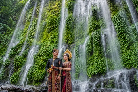 Lombok: Private Waterfalls, Beach, and Weaving Village Tour - Image 2
