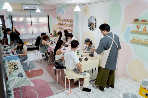 Chiangmai: Pottery Workshop Hand-building + Painting (Size S)