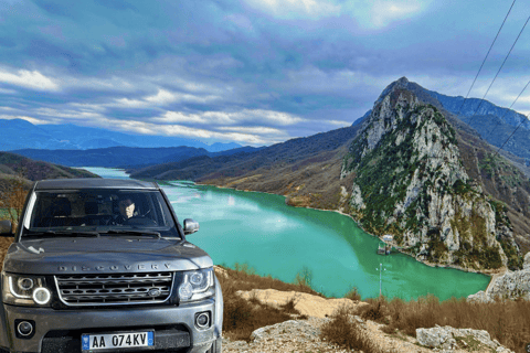 Wanderung auf den Gamti Berg und den Bovilla See von Tirana aus mit dem Land Rover