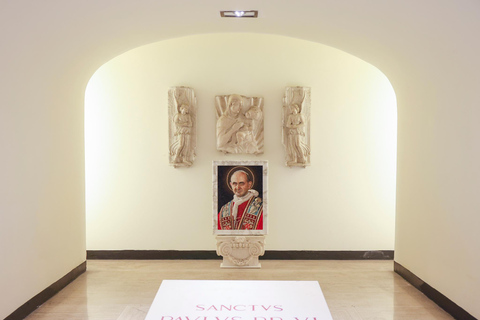 Rome: St. Peter’s Basilica & Underground Tombs Tour Group Tour in French