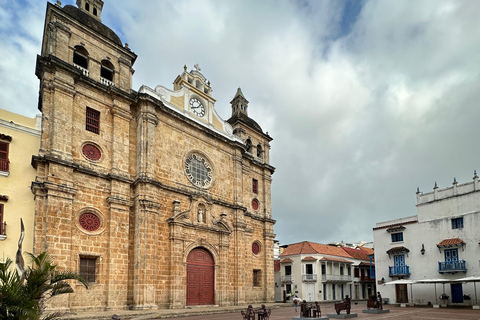 Cartagena: tour della città con pick-up e biglietti d&#039;ingressoCartagena: tour della città con prelievo e biglietti d&#039;ingresso