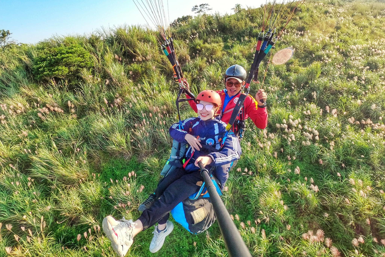 Hanoi Paragliding Tour - Roundtrip transfer from city Standard package – Round trip transfer from meeting point