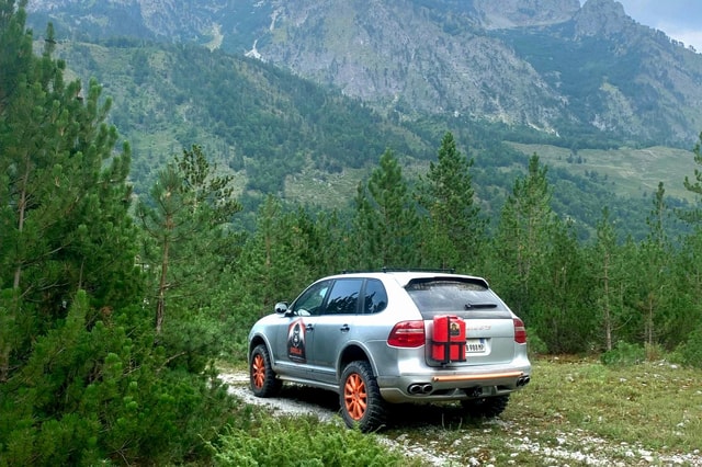 Tirana: Bovilla Lake Off-Road Porsche Cayenne Tour
