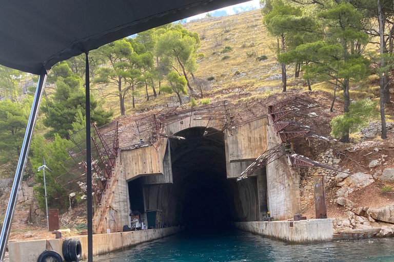 Split: Private Speedboat Charter 3 Islands Half-Day Boat Tour with Blue Lagoon