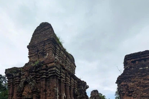 Hoi An/Da Nang: Golden Bridge, Marble Mt & My Son Sanctuary