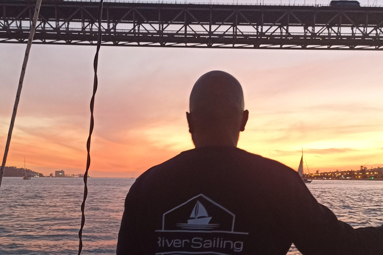 Lisboa: Excursión de un día y puesta de sol por el río Tajo