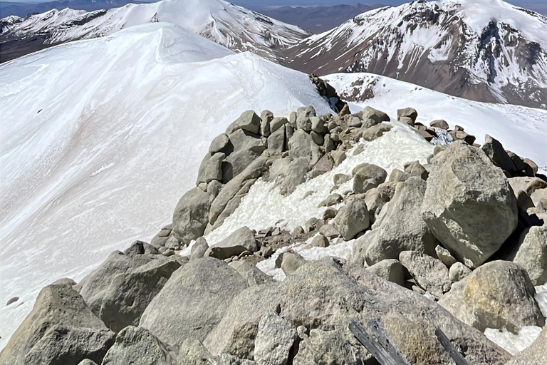 From Putre: 2-Day Guallatiri Volcano Climb/Aymara Base Camp