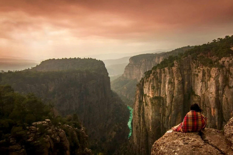 Antalya: tour de rafting al atardecer por el cañón de Tazi con recogidaAntalya: tour por el cañón de Tazi y rafting con recogida