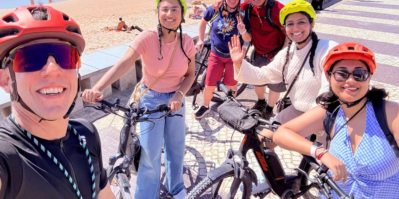 Algarve: Lagos Sightseeing Guided Tour with E-Bikes