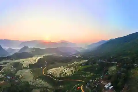 From Sapa Motorbike Tour: Silver Waterfall & O Quy Ho Pass