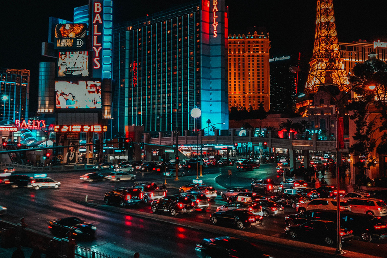 Vegas Highlights: Neon Lights & Desert - Audio Driving Tour