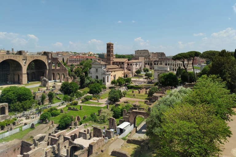 Rome: Colosseum & Roman Forum Guided Tour Colosseum & Roman Forum Small Group Guided Tour in Spanish