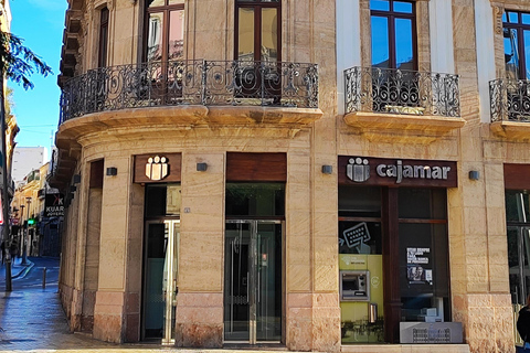 History and Hidden Corners Essential | Spanish Walking Tour Visita el corazón de la ciudad de Almería