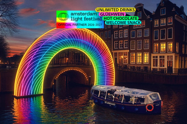 Amsterdam: Light Festival Boat with Unlimited Drinks &amp; Snack