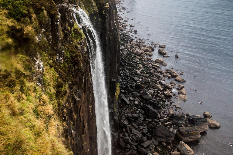 Inverness: Isle of Skye Private Day Trip with Whisky Tasting