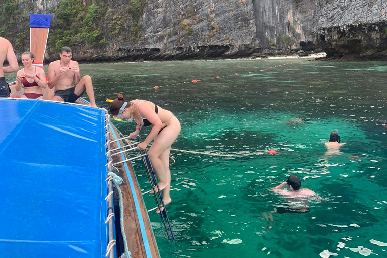 Phi Phi Islands: Full day tour by Boat Longtail