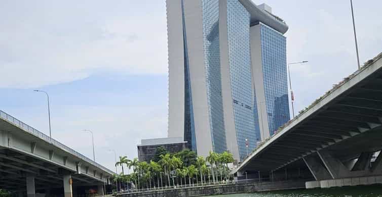 Singapore: Guided City Tour by Amphibious Duck Boat photo 10