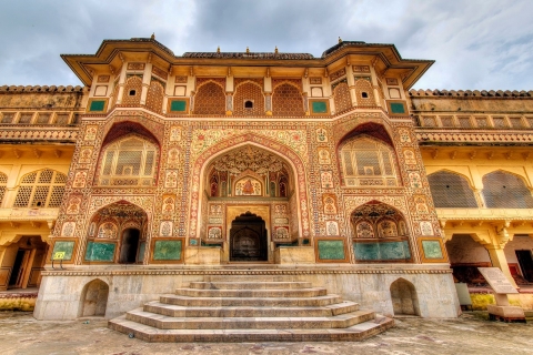 Jaipur: een koninklijke rondleiding door de roze stad Jaipur (all-inclusive)Tour met alleen comfortabele airco-auto en lokale toeristische gids