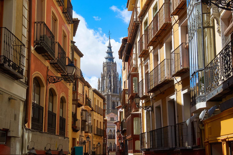 Hello Toledo: Private 2-Hour City Walk with Local Guide