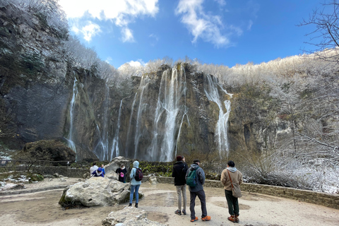 Von Zagreb aus: Plitvicer Seen mit Ticket &amp; Rastoke Tagestour