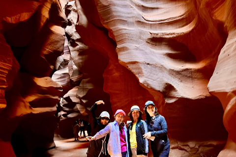 Las Vegas: Antelope Canyon Small Group One Day Tour Lower Antelope Canyon VIP Small Group Tour