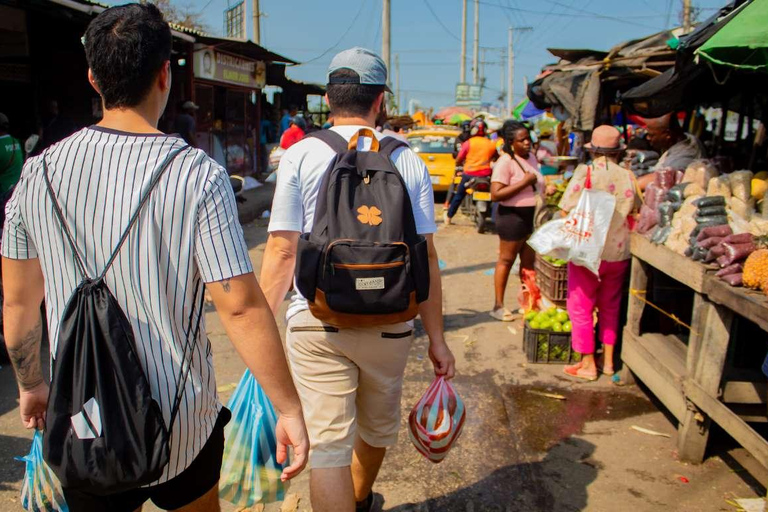 Cartagena: Markttour + Obstverkostung + Kochkurs
