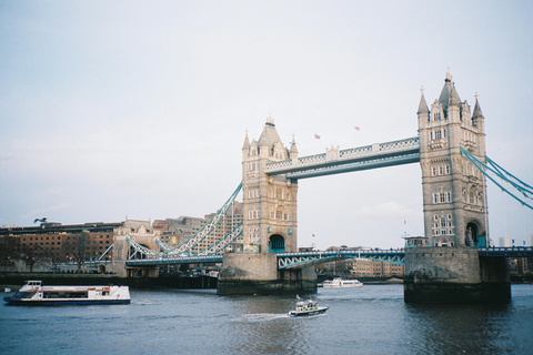London: Westminster Guided Tour with Thames River Cruise