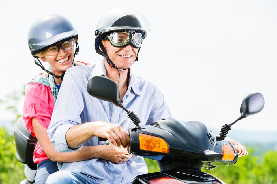 Cagliari Scooter ile Kendi Kendine Sürülen Özel Gezi Turu GetYourGuide