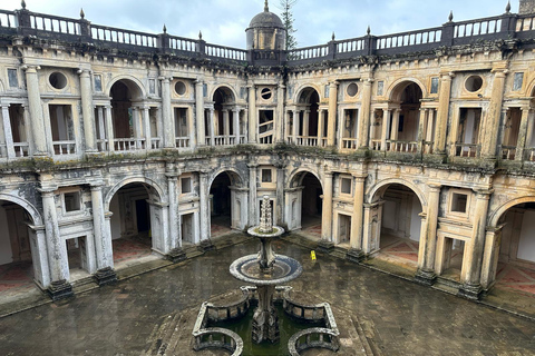 From Lisbon: Tomar and Fátima Day Trip with Guide