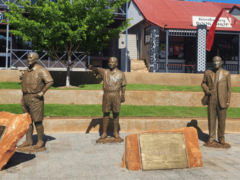Broome: Big Art Breakfast Walking Tour