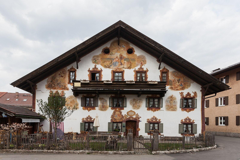 Z Monachium: Do zamku Neuschwanstein, Linderhof, Oberammerg