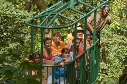 Santa Lúcia: Passeio de tirolesa, bondinho aéreo e caminhada