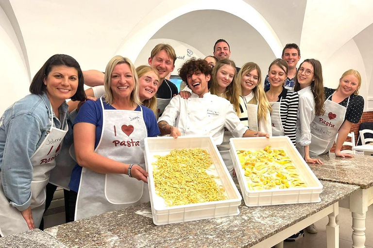 Venice: Pasta Class with Wine Tasting and Gelato