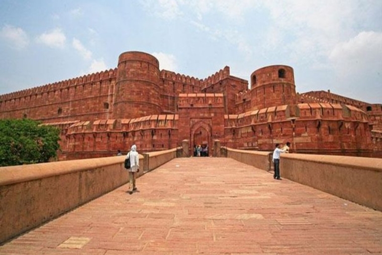 Ganztägige Agra Tour mit ReiseleiterNur Auto+Führer