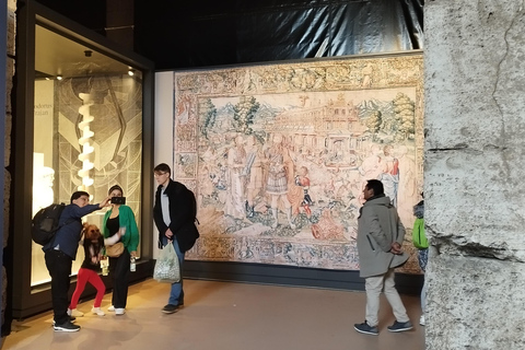 Rome: Colosseum Private Tour Shared Group Tour (7 People Max)