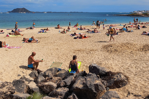 Fuerteventura: Lobos Eiland Boottocht met Begeleide Wandeling