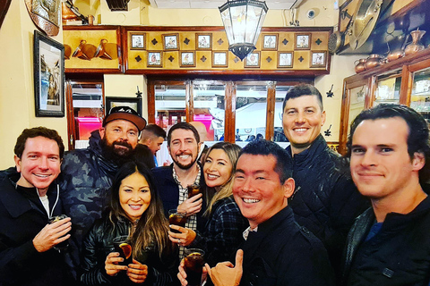 Arte urbano y visita a las cuevas de Granada