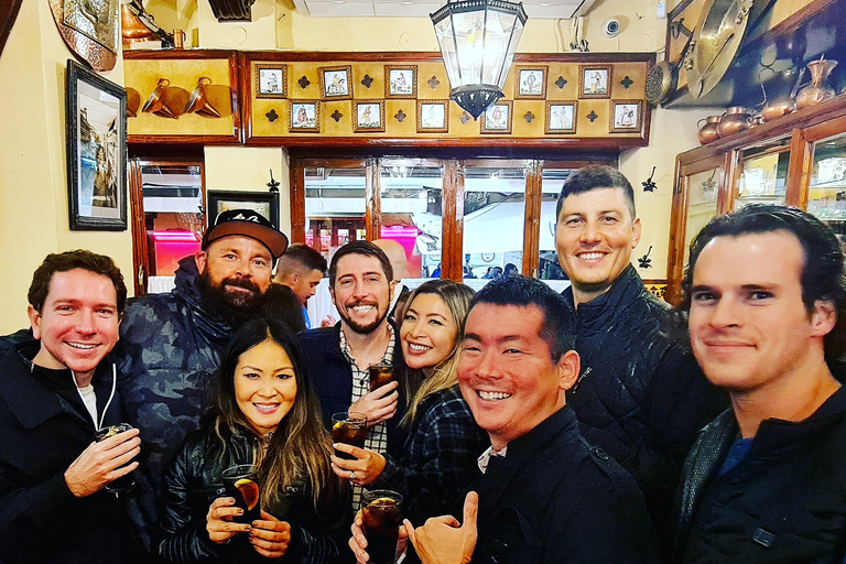 Arte urbano y visita a las cuevas de Granada