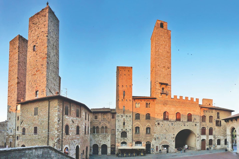 Florence: Pisa, Siena, San Gimignano, Chianti Wine & Lunch Italian Traditional option with Lunch & guided tour of Siena