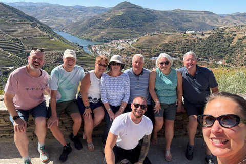 Porto to Douro w/stop Amarante-Régua-Lamego-Vila Real-Pinhão 2 STOPS