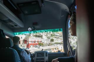 Tour ab Neapel: Sorrent, Positano & Amalfi mit Bootsfahrt