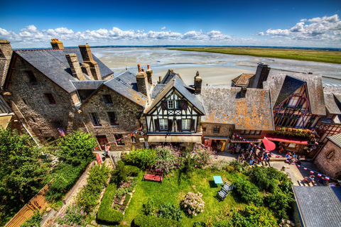 Vanuit Parijs, Betoverende Mont St Michel privétourVan Parijs naar de betoverende Mont St Michel: een tijdloze reis