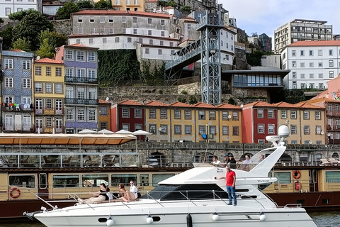 Porto: Premium jacht bij zonsondergang of overdag op de rivier de Douro