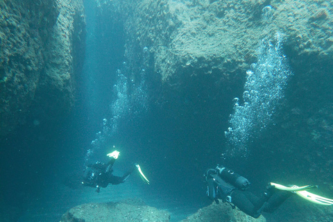 Scuba Diving in the Volcanic Caldera/shorelines of Santorini