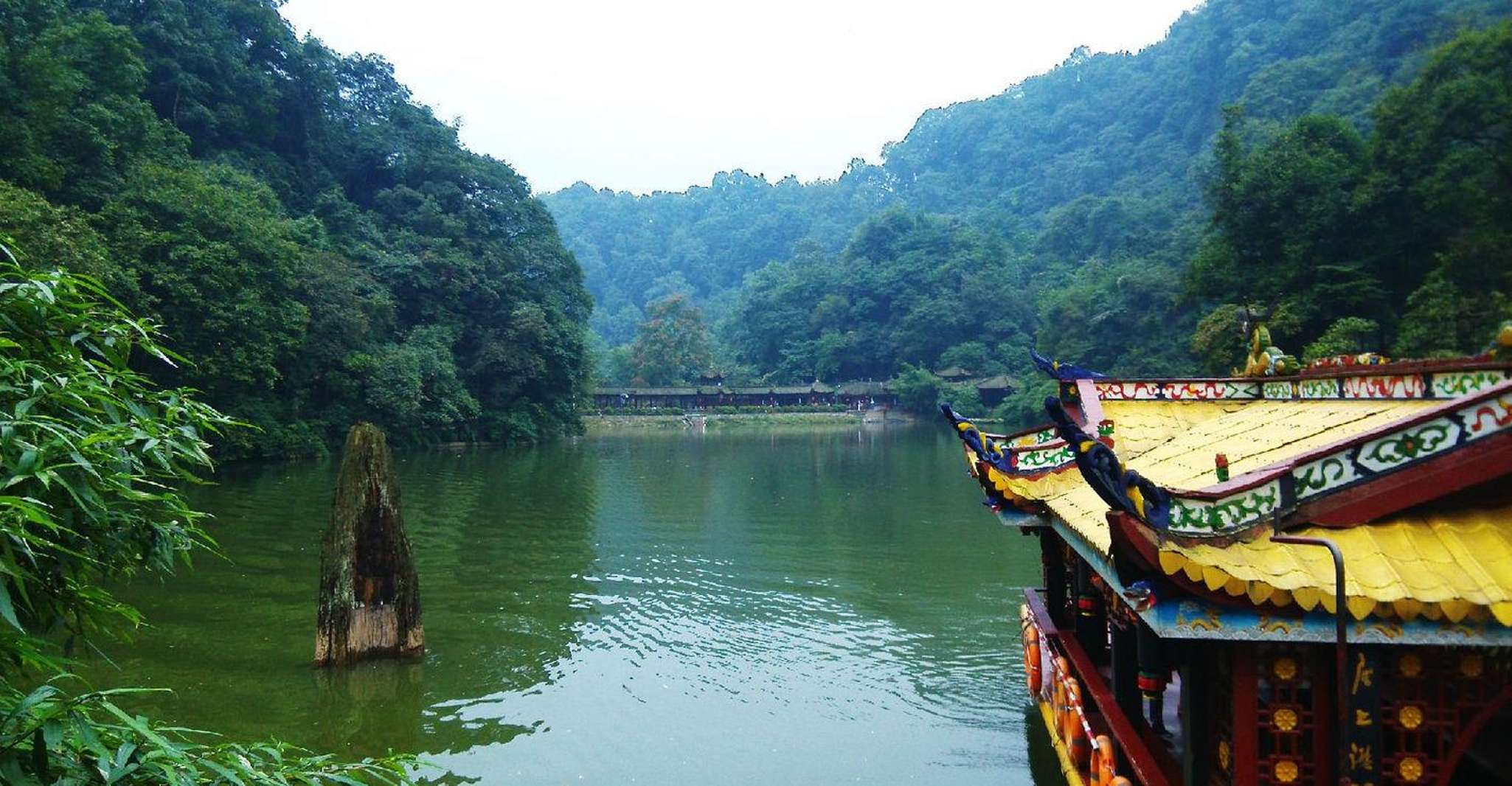 Chengdu, tour privato del giorno al Monte Qingcheng e Dujiangyan - Hizvo